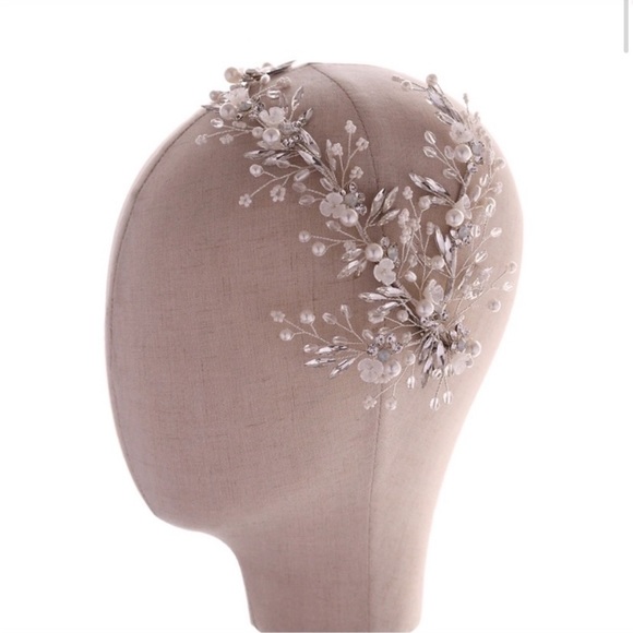Bridal Crystal/Pearl Hair Vine